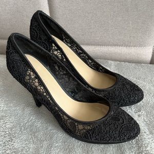NINE West Black Lace Heels size 7.5M